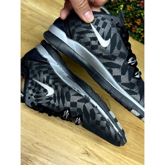 Nike‎ Free Run 5.0 Running Shoes Training Black Hexagon Silver Gray Womens 8 - Picture 7 of 8